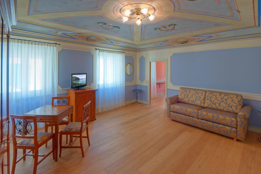 Il Vicolo Relais Bed & Breakfast ซีโรโล ห้อง รูปภาพ